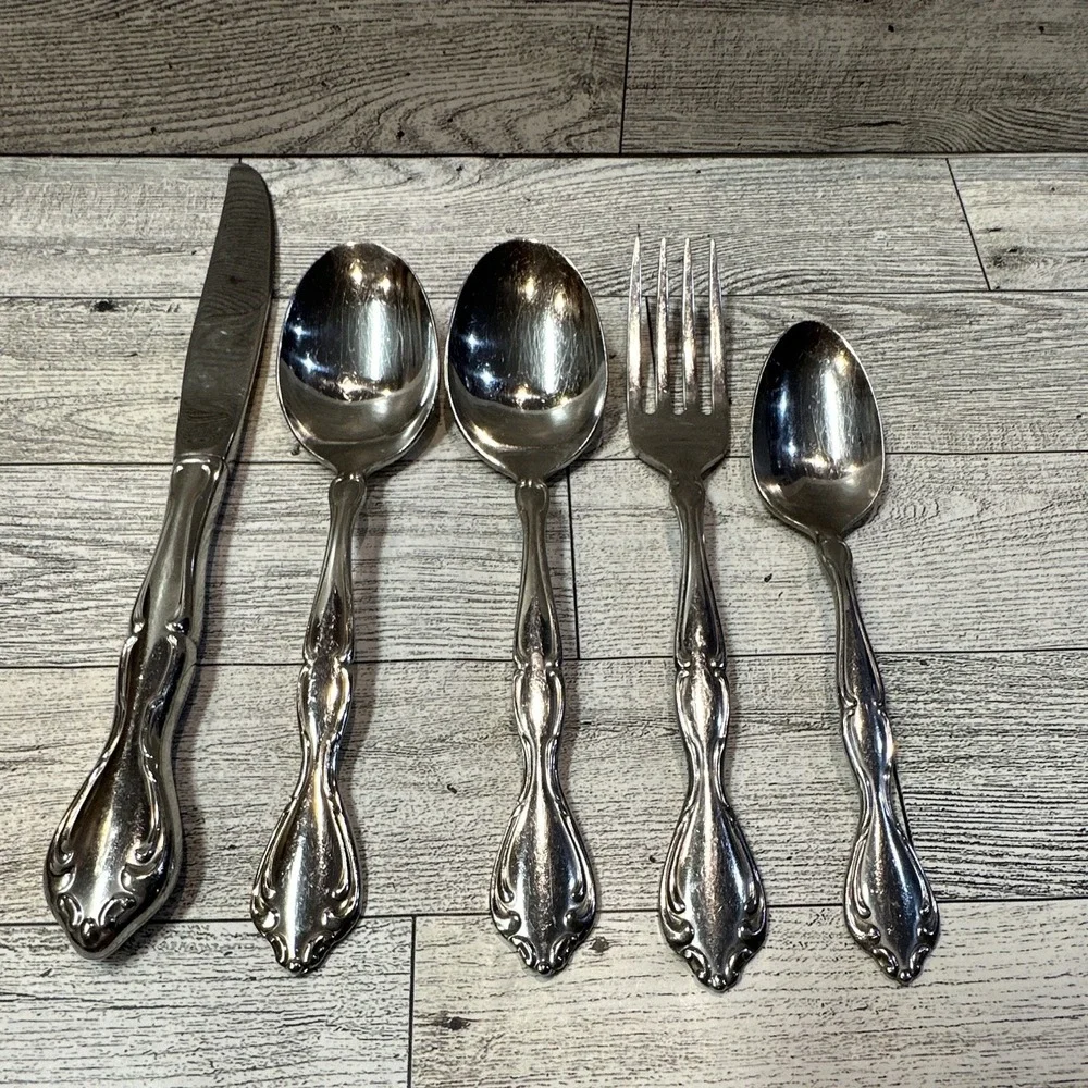 ONEIDA Stainless Steel Glossy Floral Handle 5PC Flatware Silver